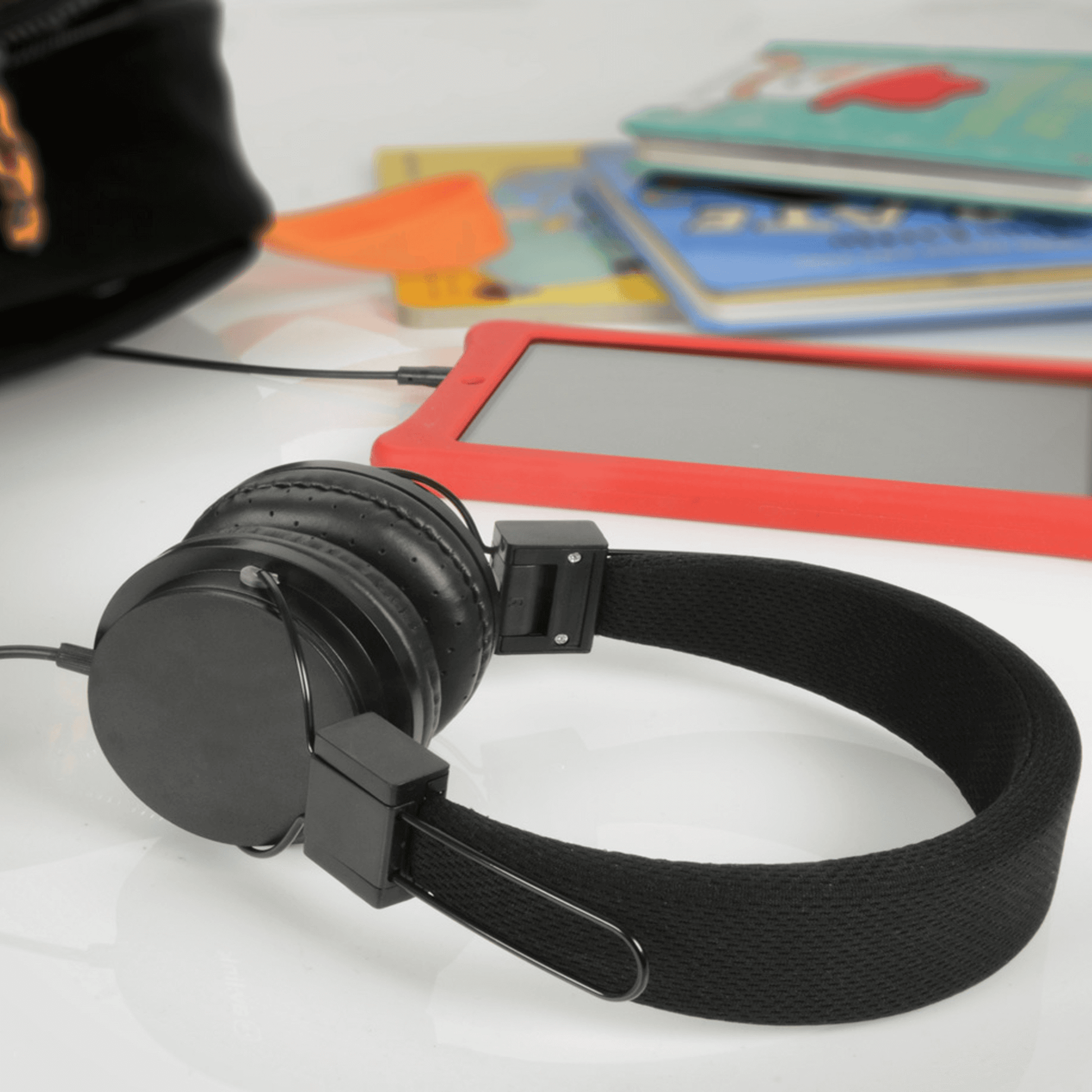 flat side view of headphones