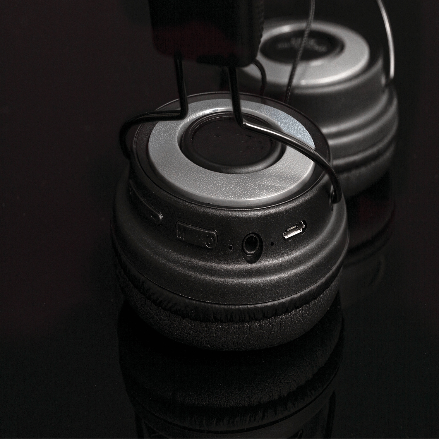 ear cup view
